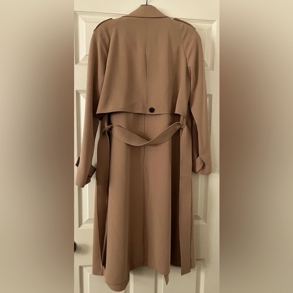 Theory Perflect Raglan Wrap Trench Coat in Camel, Size Medium - Picture 2 of 9
